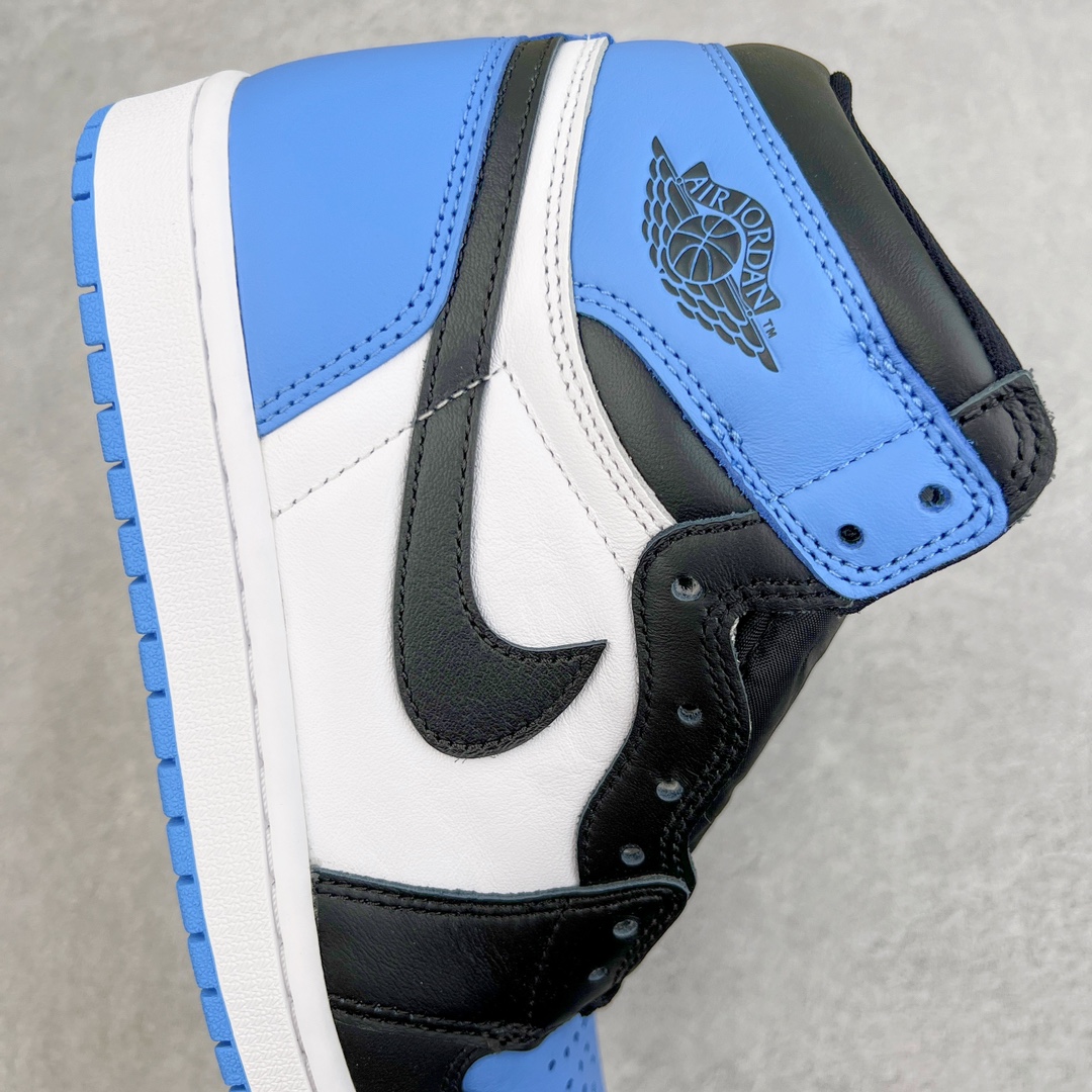 图片[6]-零售💰430 ＃PK4.0 Air Jordan AJ1 Retro High 高帮北卡蓝黑脚趾 DZ5485-400 原盒原配 原厂拉帮工艺 针距密度一致 全新升级网板中底 原楦原纸板开发 后跟弧度收口自然不对折 极致一眼正品既视感 原厂皮料 进口玻璃冲刀皮料裁剪零毛边 承诺百分百一致原鞋 全鞋电脑针车工艺 鞋面清洁度最高QC检验标准 控制溢胶 飞翼3D高频深度立体 鞋盒、防尘纸  均采购来自原厂 SIZE：36 36.5 37.5 38 38.5 39 40 40.5 41 42 42.5 43 44 44.5 45 46 47.5 编码：by4936030-运动鞋