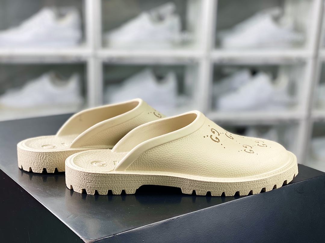 140 GUCCI Elea Logo Slip On Sandal 埃利亚系列凉鞋“全黑镂空GG互扣”655517 JFB00 1000