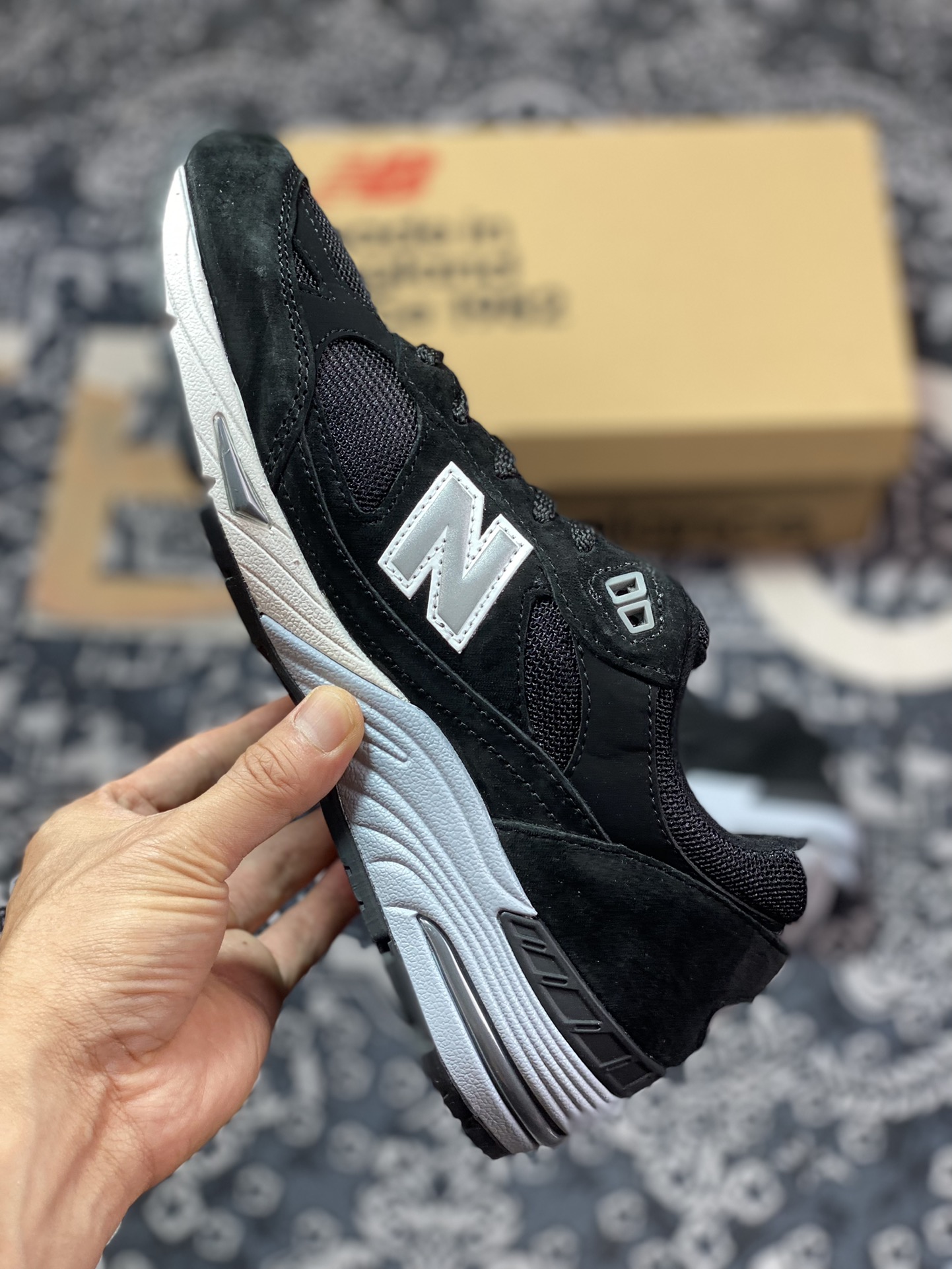 New Balance Made in USA M991 series American-made classic versatile dad casual sports running shoes ”black, white, gray and silver” M991EKS