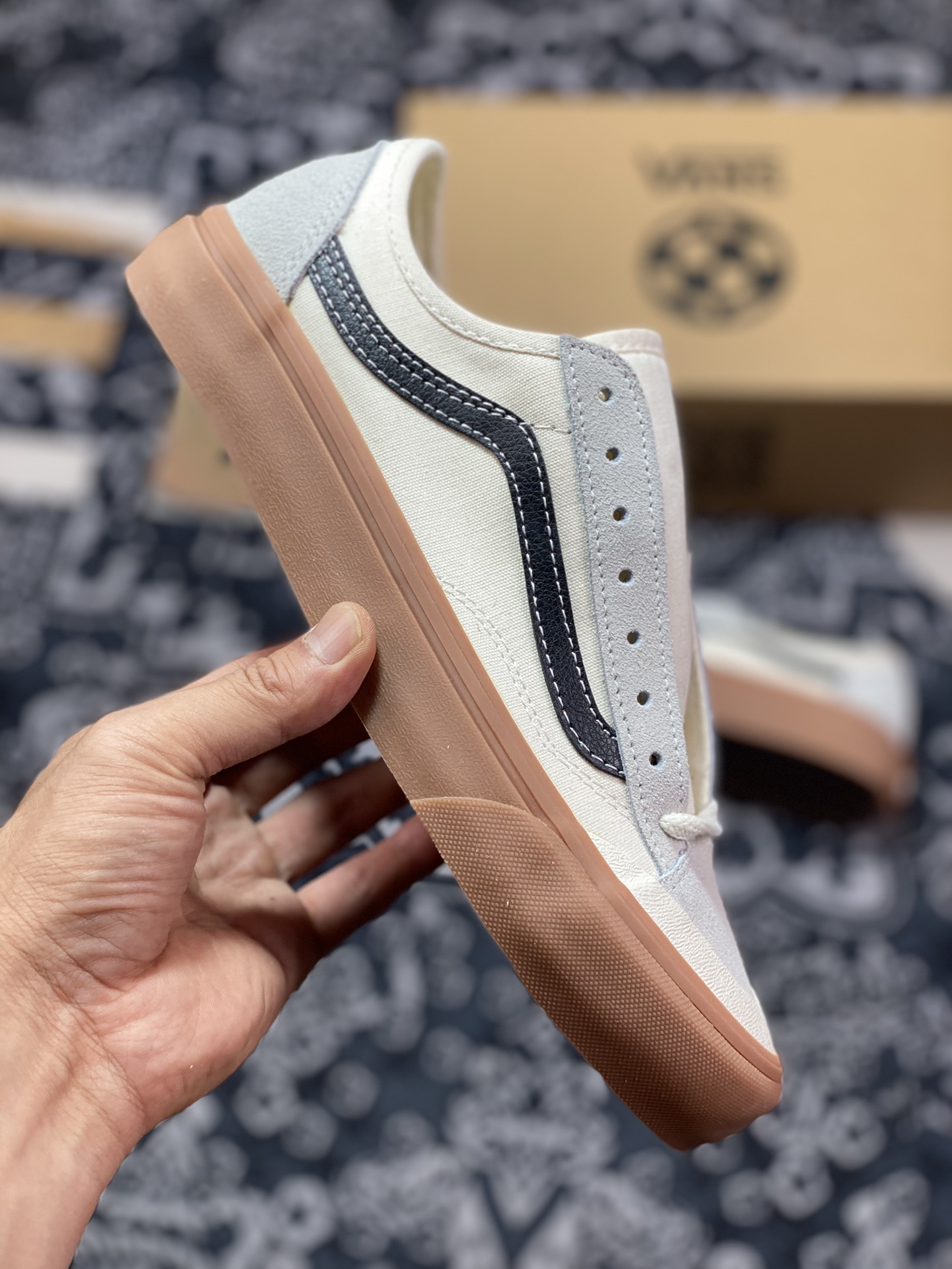 Vans Style 136 VR3 Off-White Rubber Outsole