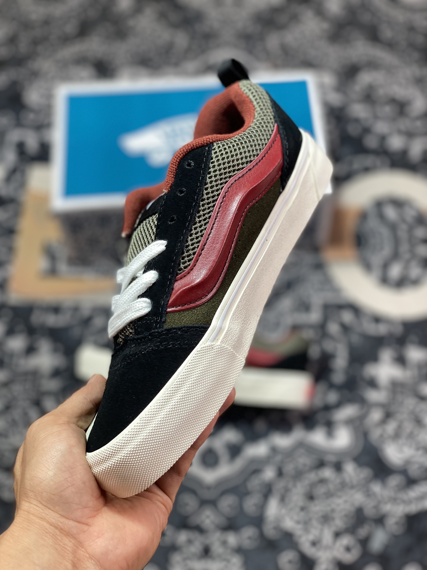 180 Vans Classics Knu Skool 面包鞋 2023肥胖版拼色系经典面包鞋