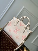 Louis Vuitton LV Onthego Bags Handbags Embroidery Empreinte​ Fall Collection M46629