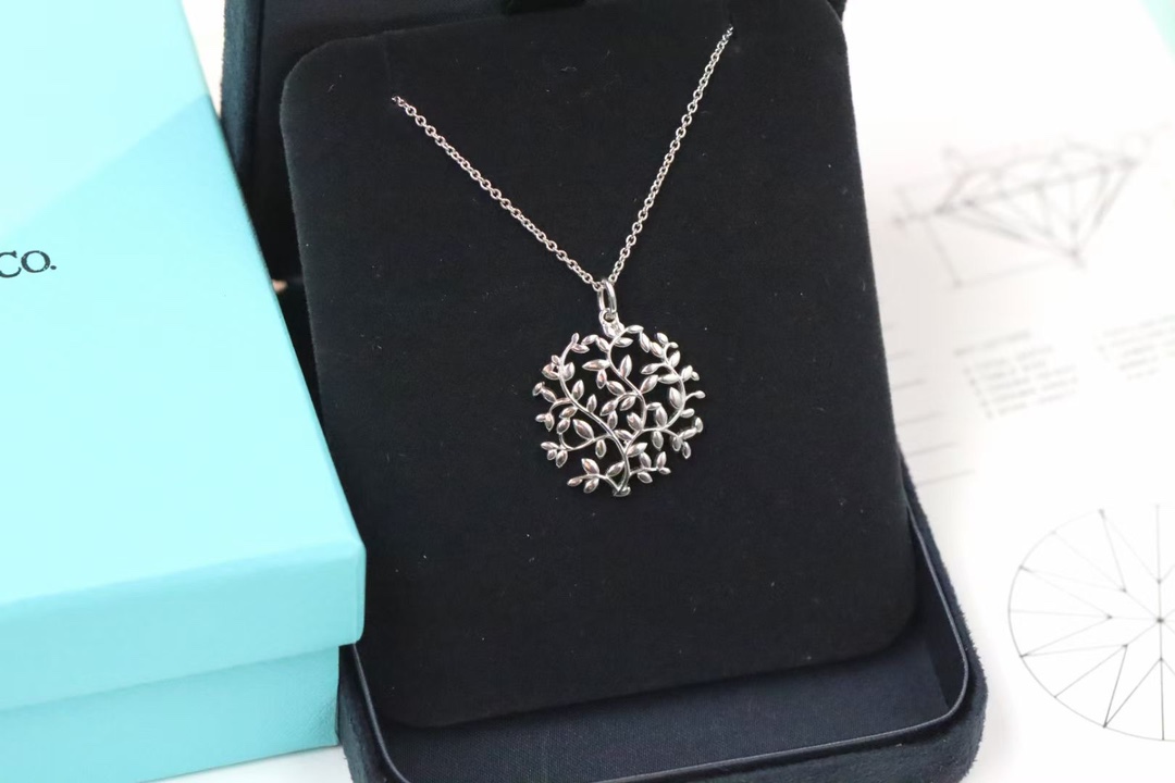 Tiffany & Co. Tiffany&Co. 藤蔓橄榄叶 锁‮项骨‬链 925银