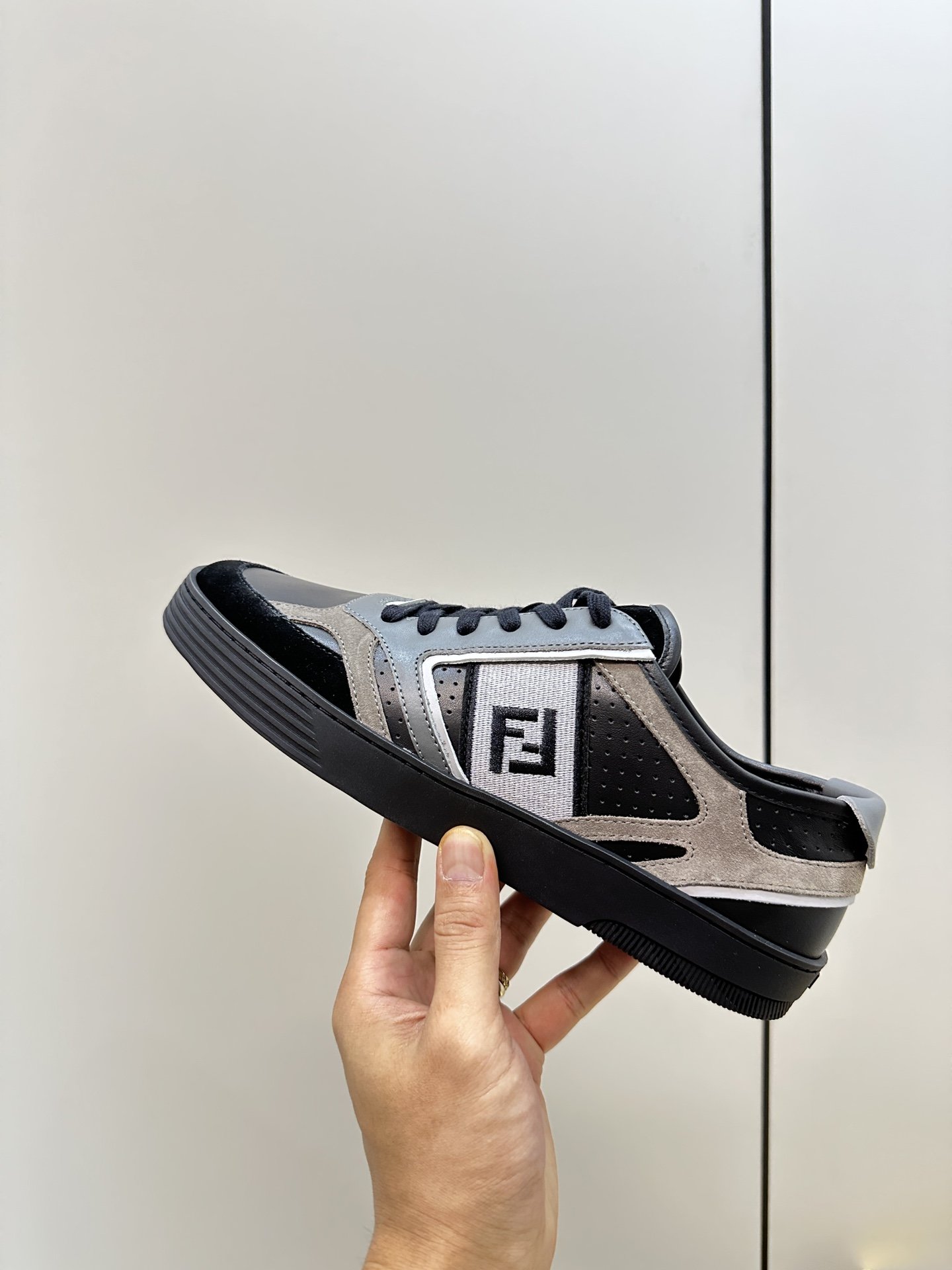 Fendi芬迪2023新款板鞋最新爆
