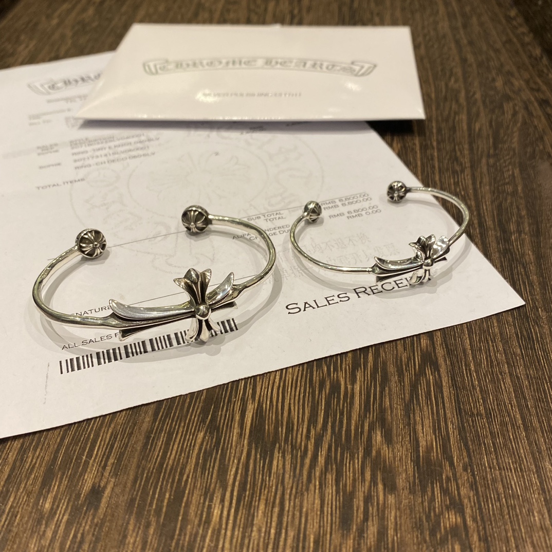 Bracelets & Bangles