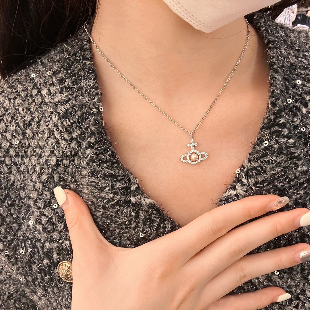 Vivienne Westwood 西太后 土星OLYMPIA珍珠满钻项链