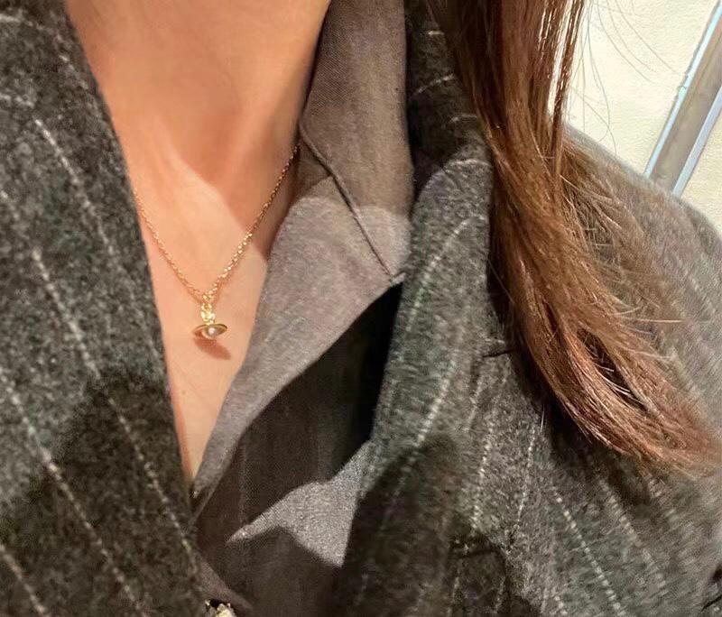 Vivienne Westwood 西太后 立体土星mini珍珠吊坠项链