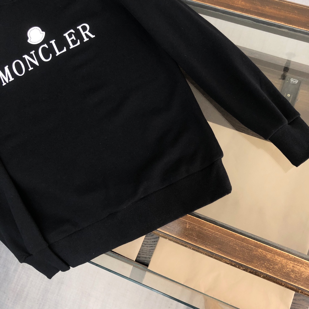 爆款现货MONCLER蒙口大爆款最新款卫衣胸前品牌logo印花独家发售！实拍印花细节透气无手感️秋冬长袖