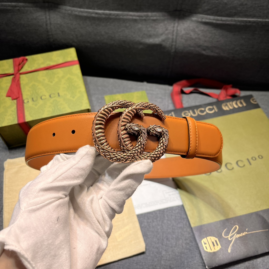   古奇 宽4.0cm  新款 在为Gucci美学风格不断注入新灵感的盎然花园中，各种动物图案不断充盈繁