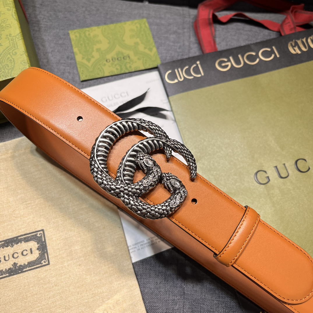   古奇 宽4.0cm  新款 在为Gucci美学风格不断注入新灵感的盎然花园中，各种动物图案不断充盈繁