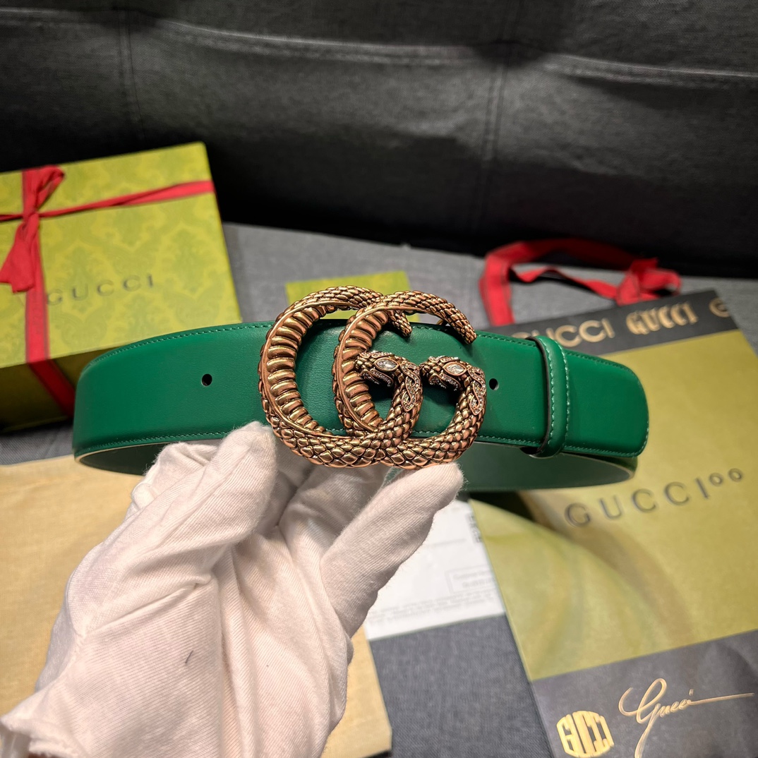  古奇 宽4.0cm  新款 在为Gucci美学风格不断注入新灵感的盎然花园中，各种动物图案不断充盈繁盛