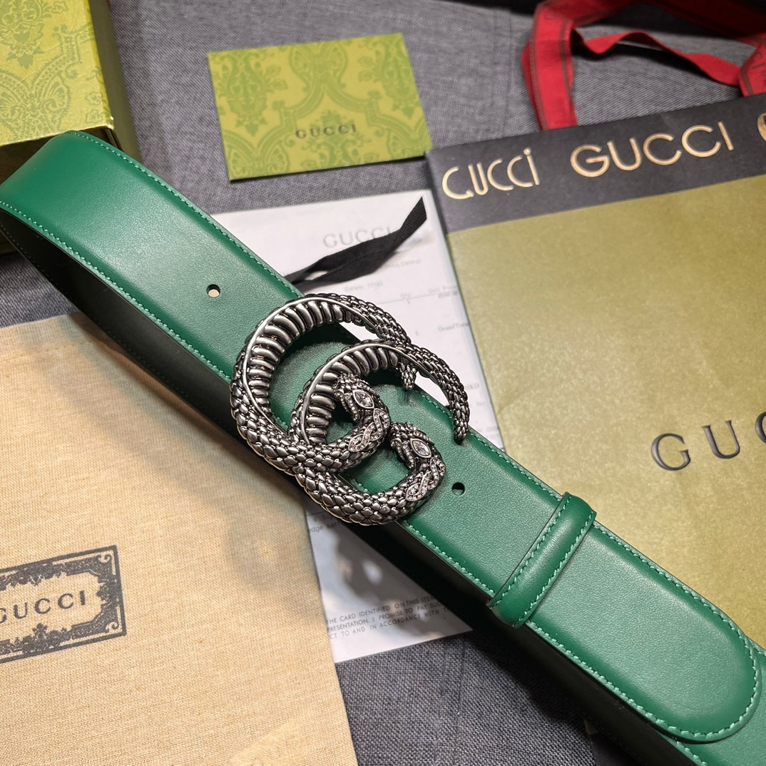  古奇 宽4.0cm  新款 在为Gucci美学风格不断注入新灵感的盎然花园中，各种动物图案不断充盈繁盛