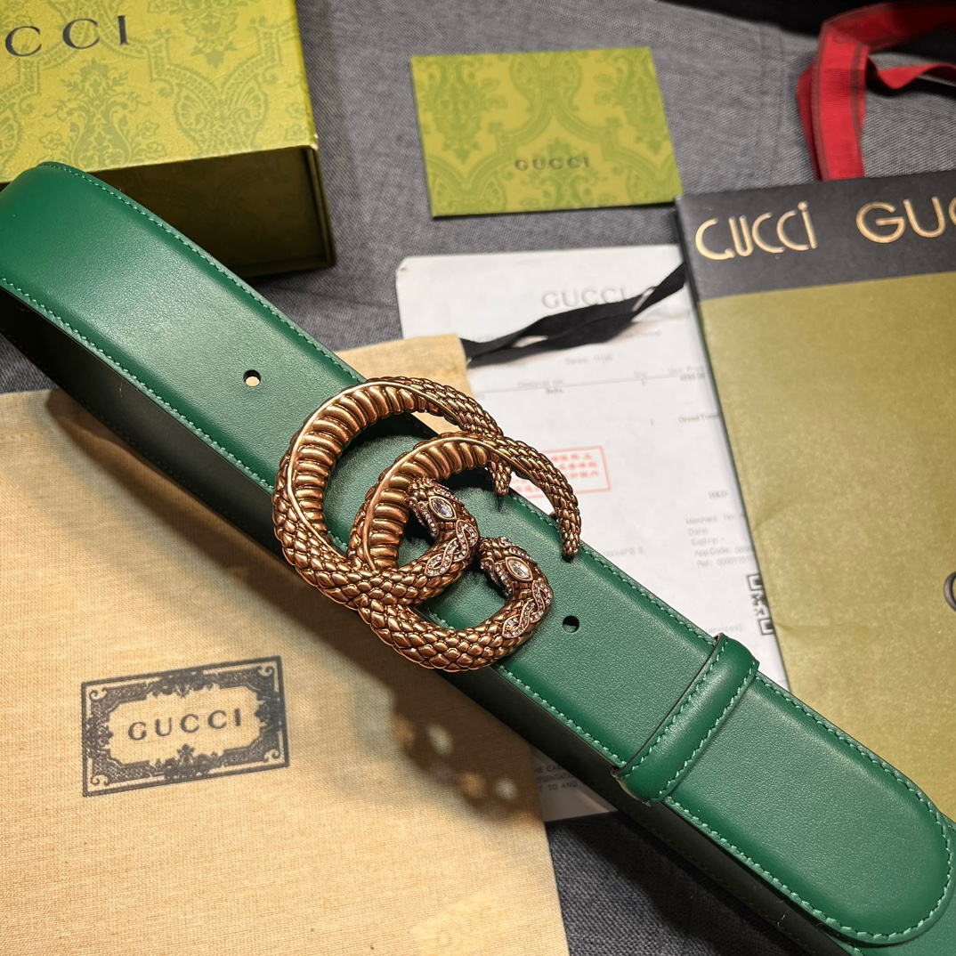  古奇 宽4.0cm  新款 在为Gucci美学风格不断注入新灵感的盎然花园中，各种动物图案不断充盈繁盛