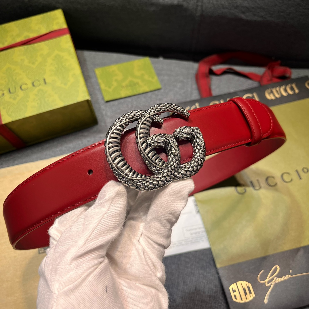   古奇 宽4.0cm  新款 在为Gucci美学风格不断注入新灵感的盎然花园中，各种动物图案不断充盈繁