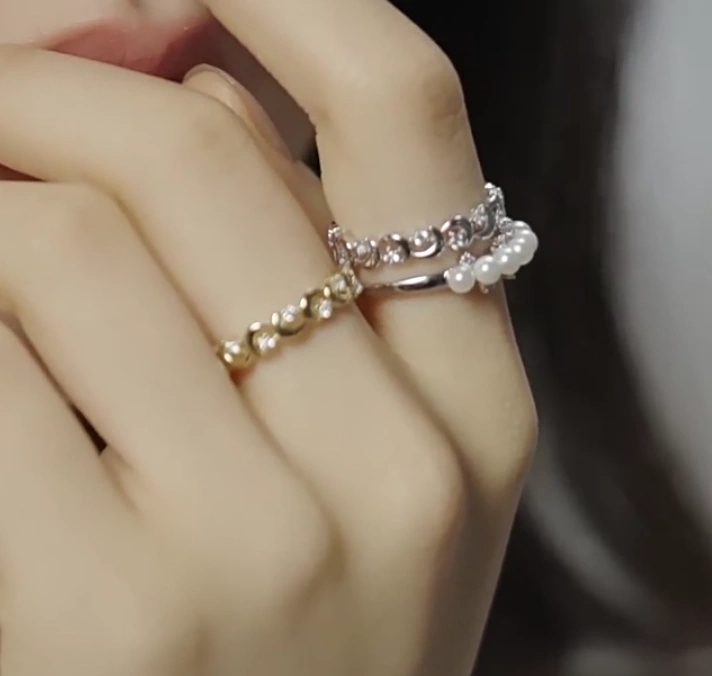 WHO’S THE WHITE MOON RING - 图片 5