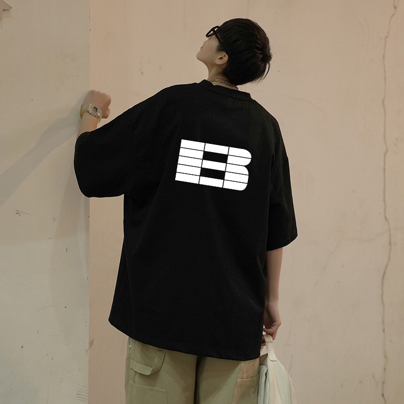 Balenciaga Camiseta de Manga Corta con Logo Clásico para Hombre y Mujer 5 a1691067690205 4164