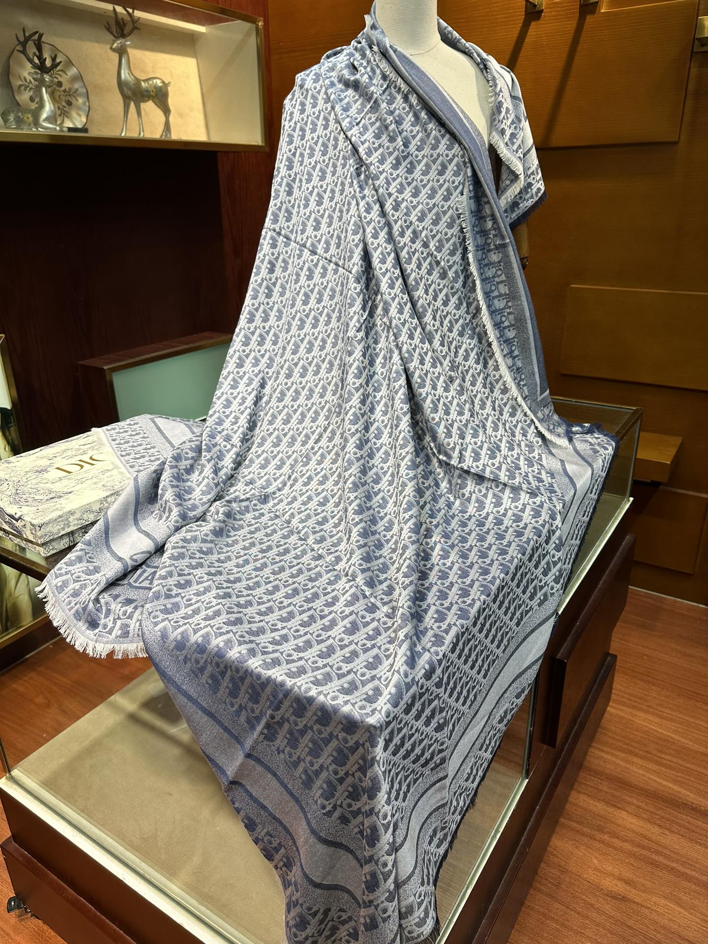 新✨✨😘👍Do最最新的专柜主打款【Do标志条形图案140】 💟 度假及日常都非常好搭配的款😍订单私流 】