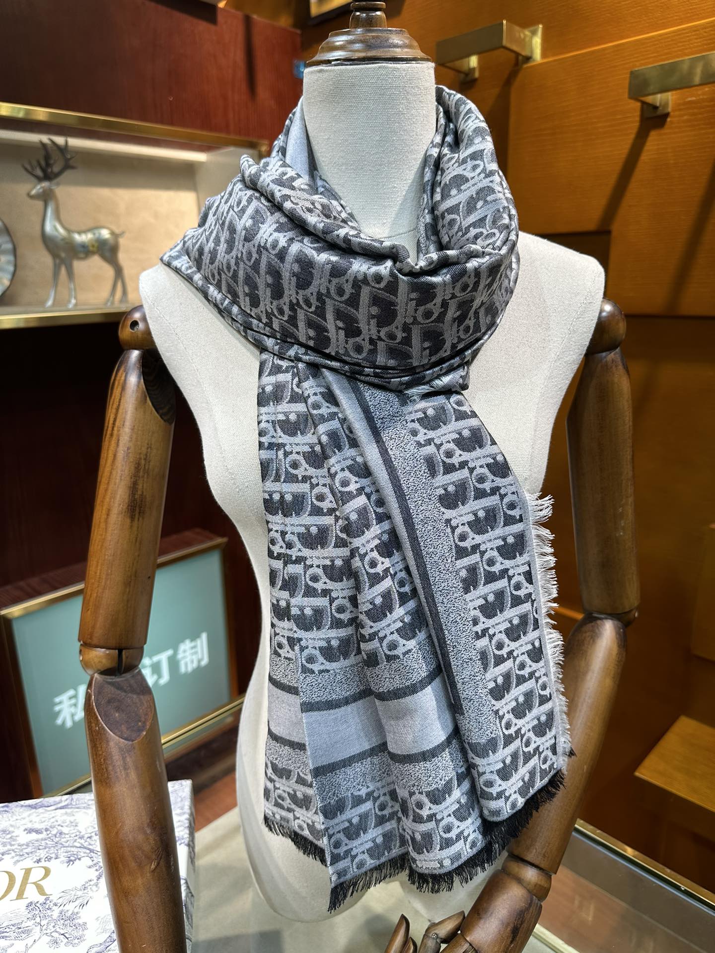 新✨✨😘👍Do最最新的专柜主打款【Do标志条形图案140】 💟 度假及日常都非常好搭配的款😍订单私流 】