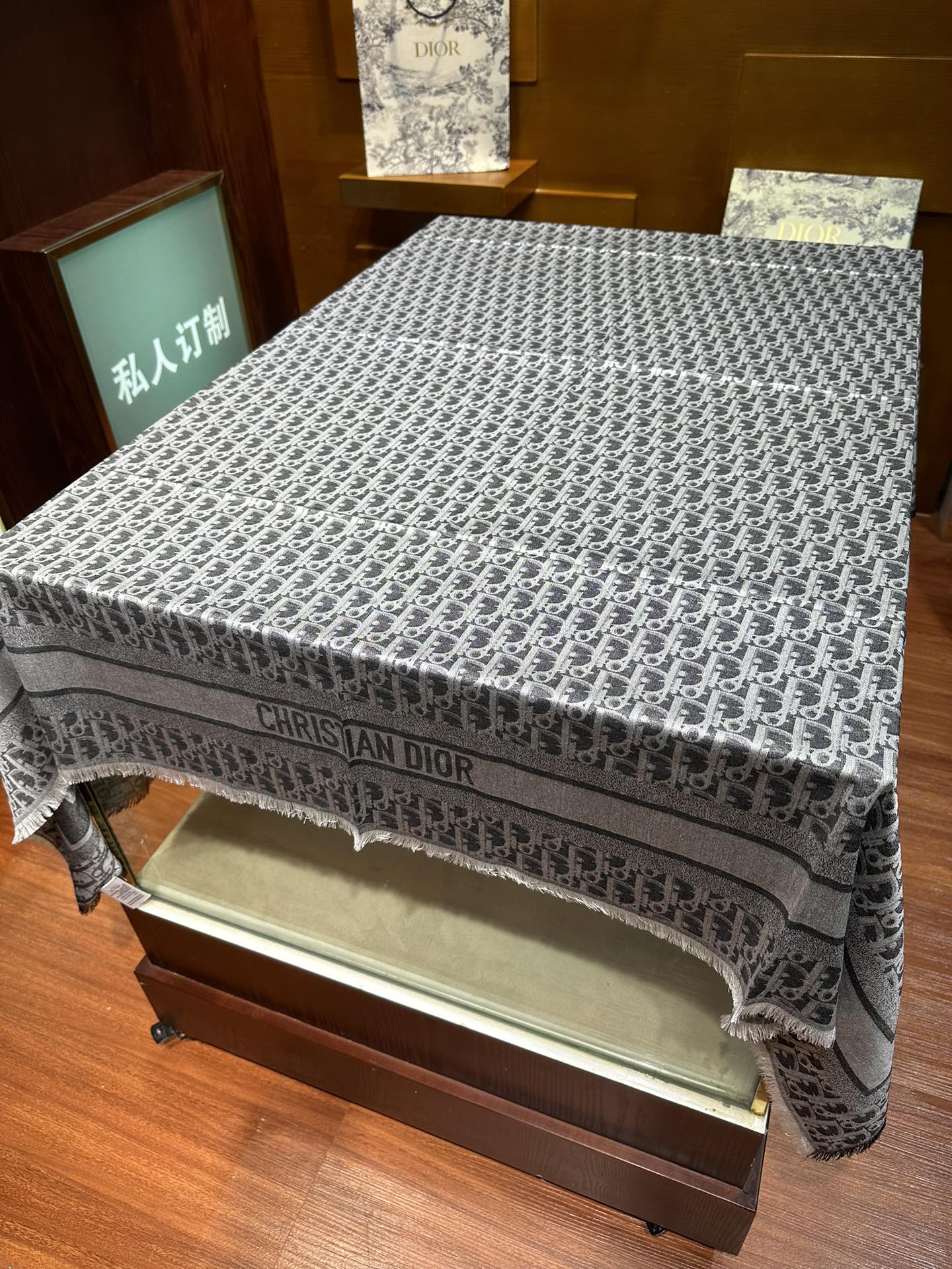 新✨✨😘👍Do最最新的专柜主打款【Do标志条形图案140】 💟 度假及日常都非常好搭配的款😍订单私流 】