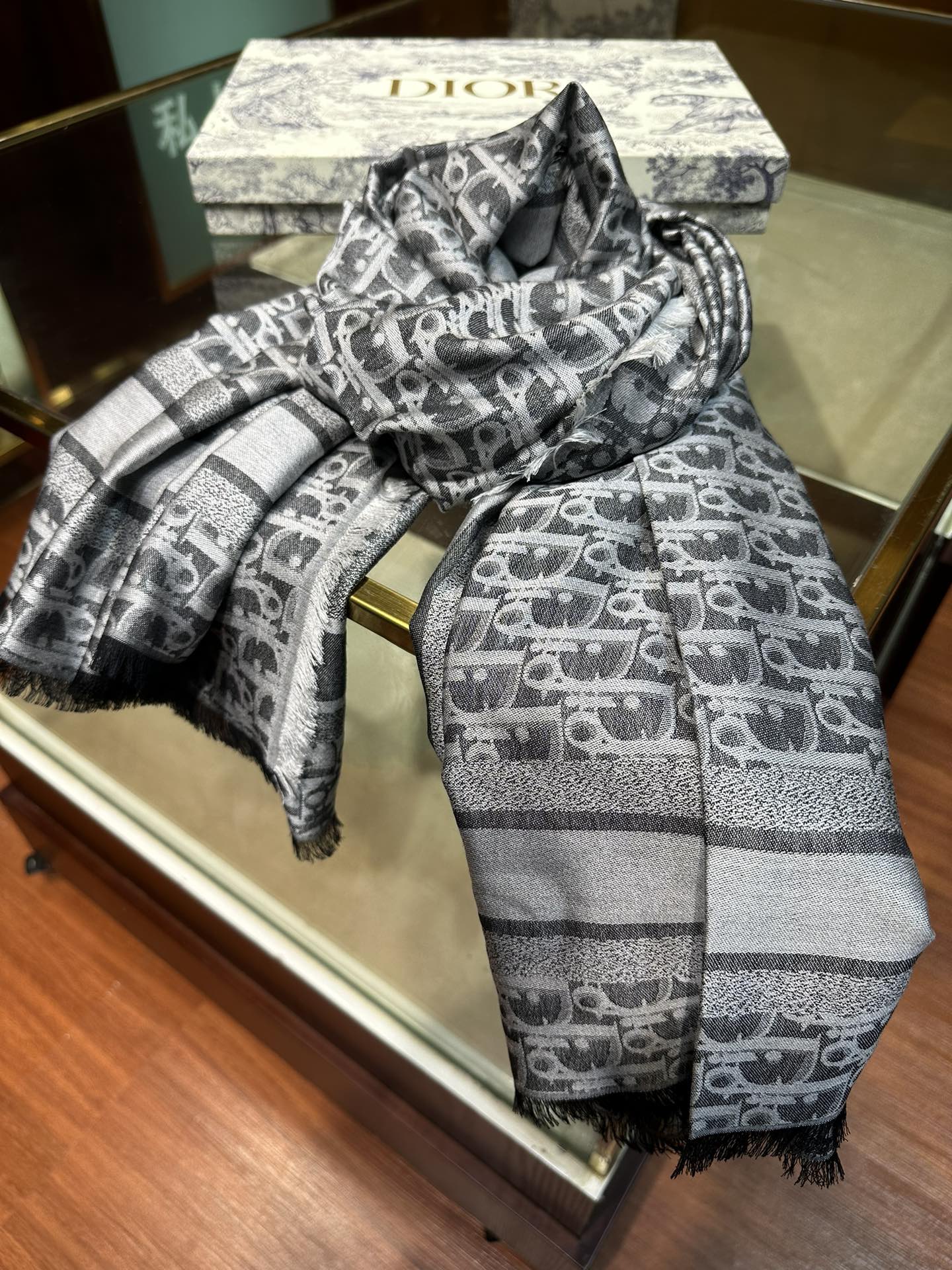 新✨✨😘👍Do最最新的专柜主打款【Do标志条形图案140】 💟 度假及日常都非常好搭配的款😍订单私流 】