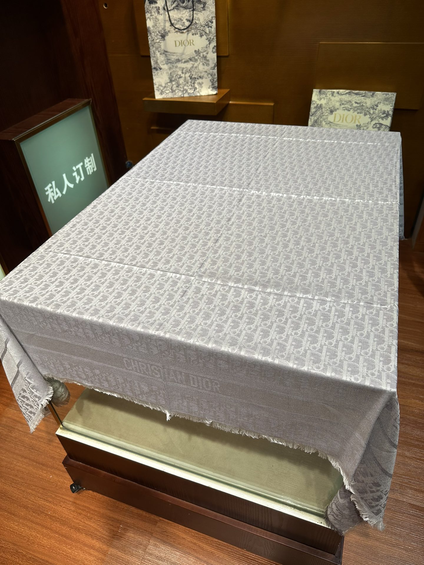 ，新✨✨😘👍Do最最新的专柜主打款【Do标志条形图案140】 💟 度假及日常都非常好搭配的款😍订单私流 