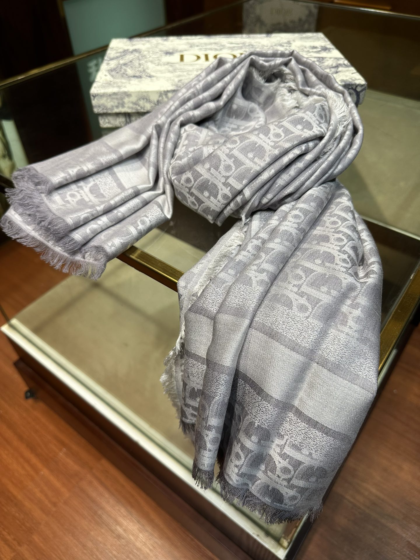 ，新✨✨😘👍Do最最新的专柜主打款【Do标志条形图案140】 💟 度假及日常都非常好搭配的款😍订单私流 