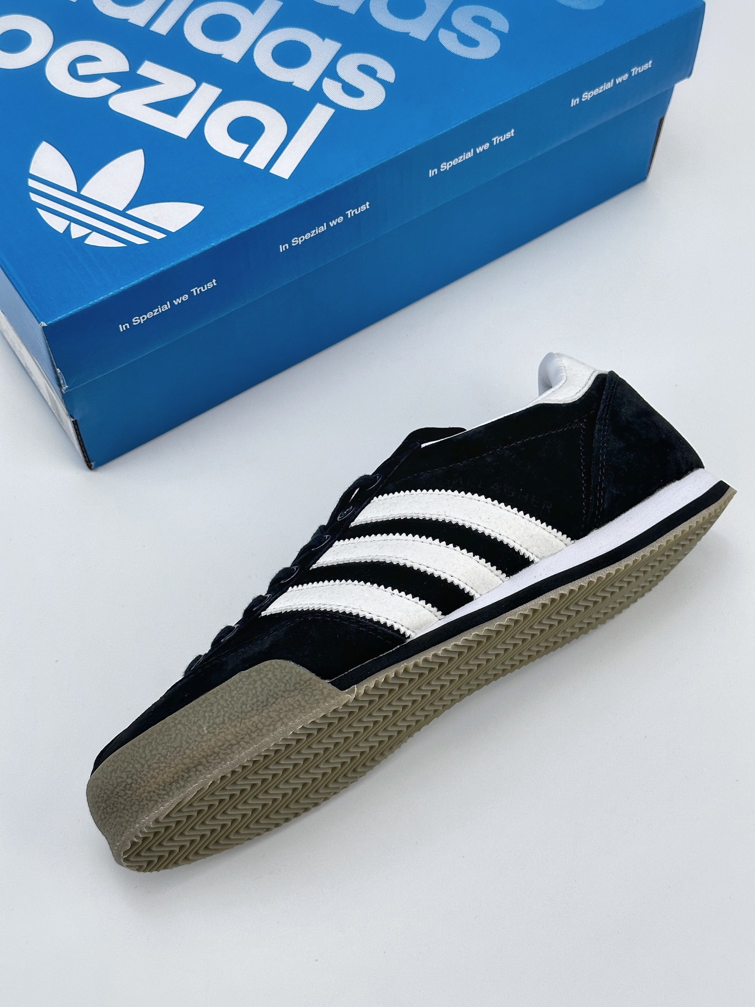 Liam Gallagher x adidas Spezial LG2 SPZL classic low-top sports casual shoes GW3810