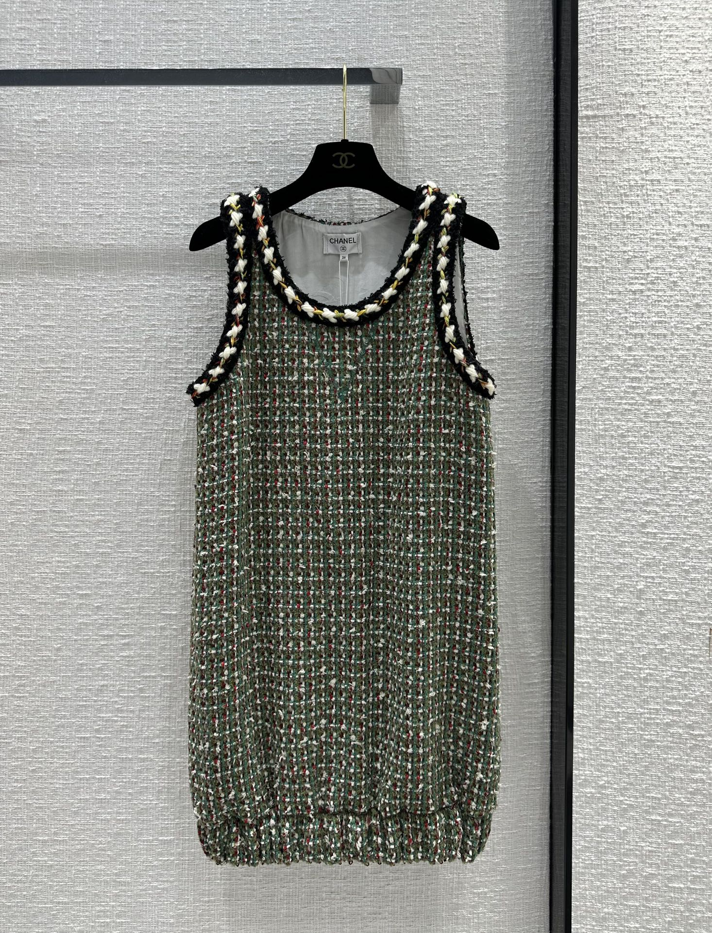 Chanel Clothing Dresses Black Green Red White Weave Silk