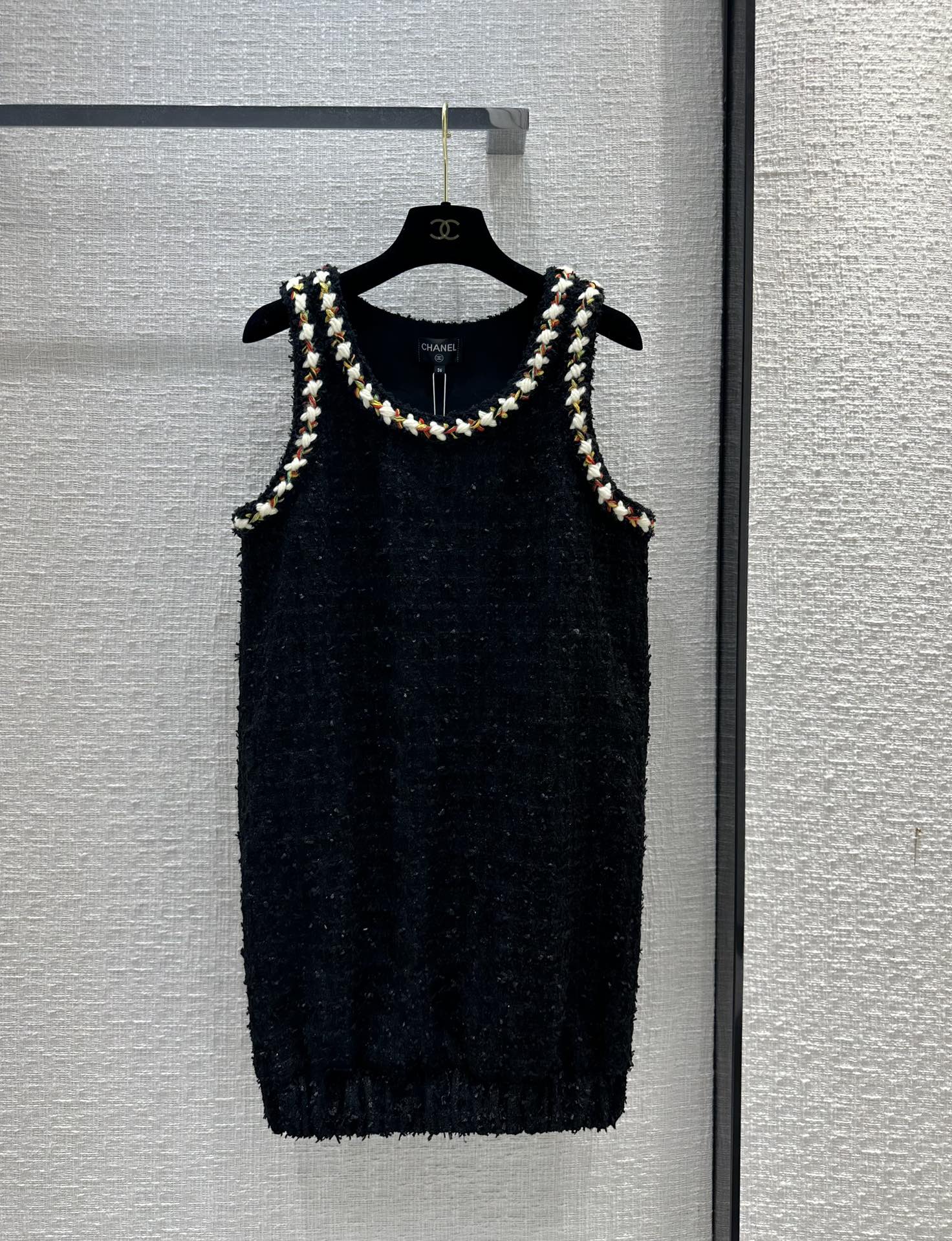 Chanel 7 Star
 Clothing Dresses Black White Weave Silk