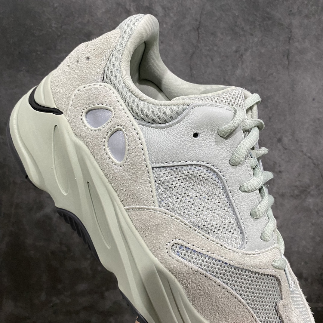 LW version Yeezy 700 Salt EG7487