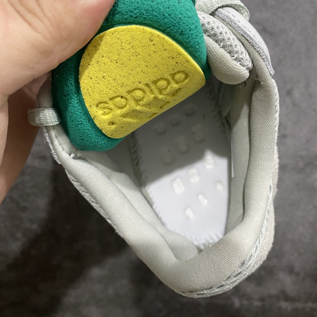 LW版本Yeezy700Salt海盐