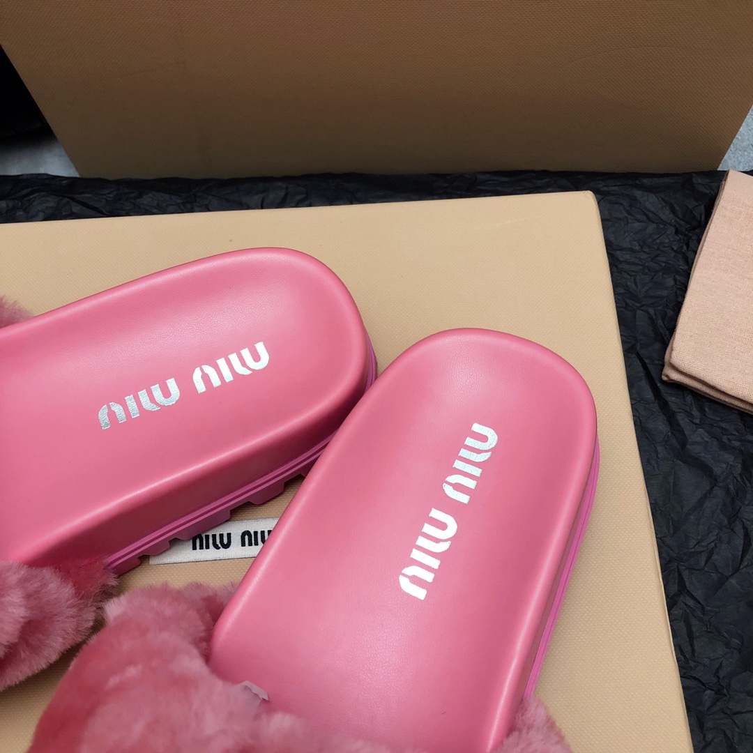 2023-MiuMiu23秋冬新品毛