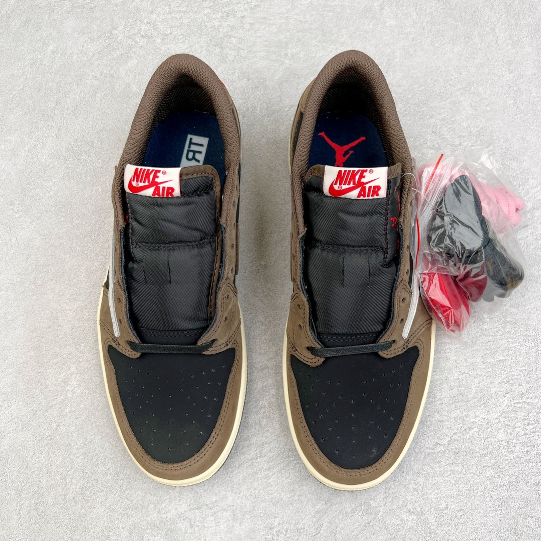 图片[2]-零售💰430 ＃PK4.0 Travis Scott x Air Jordan AJ1 Low OG SP TS联名深棕倒钩低帮 CQ4277-001 原盒原配 原厂拉帮工艺 针距密度一致 全新升级网板中底 原楦原纸板开发 后跟弧度收口自然不对折 极致一眼正品既视感 原厂皮料 进口玻璃冲刀皮料裁剪零毛边 承诺百分百一致原鞋 全鞋电脑针车工艺 鞋面清洁度最高QC检验标准 控制溢胶 飞翼3D高频深度立体 鞋盒、防尘纸  均采购来自原厂 SIZE：36 36.5 37.5 38 38.5 39 40 40.5 41 42 42.5 43 44 44.5 45 46 47.5 编码：by4936030-运动鞋