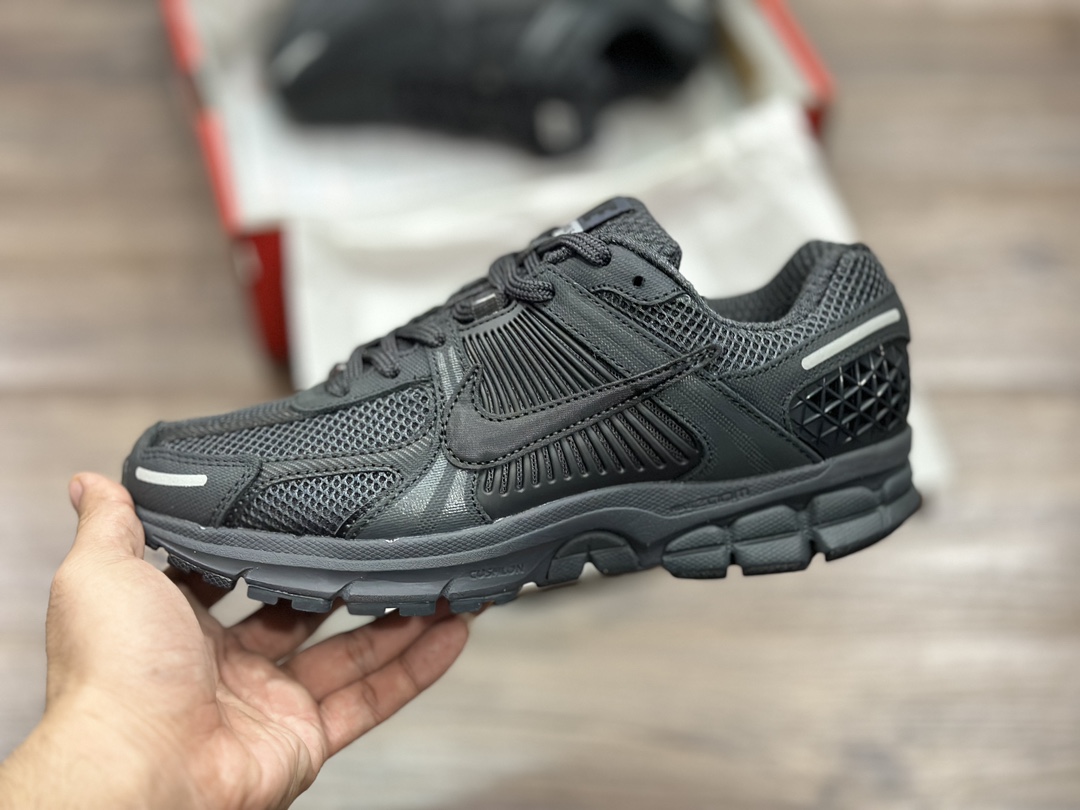 Nike Zoom Vomero 5 网面透气复古 休闲鞋 BV1358-002