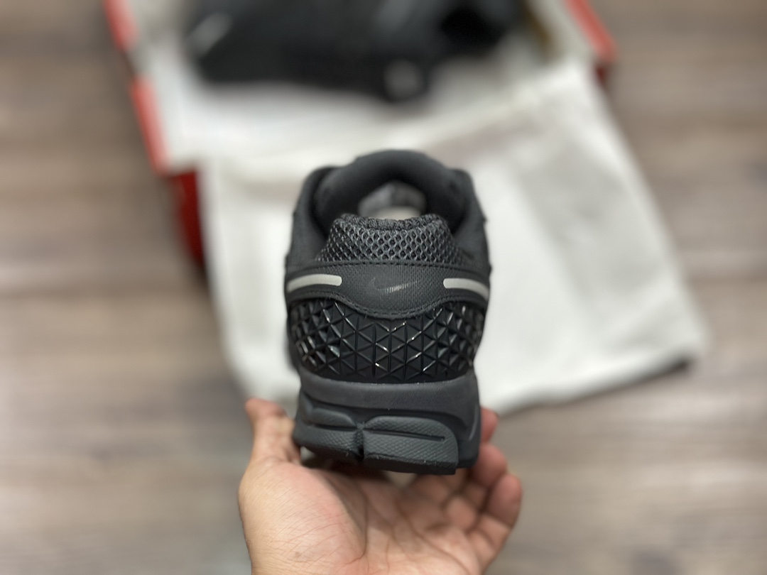 Nike Zoom Vomero 5 网面透气复古 休闲鞋 BV1358-002