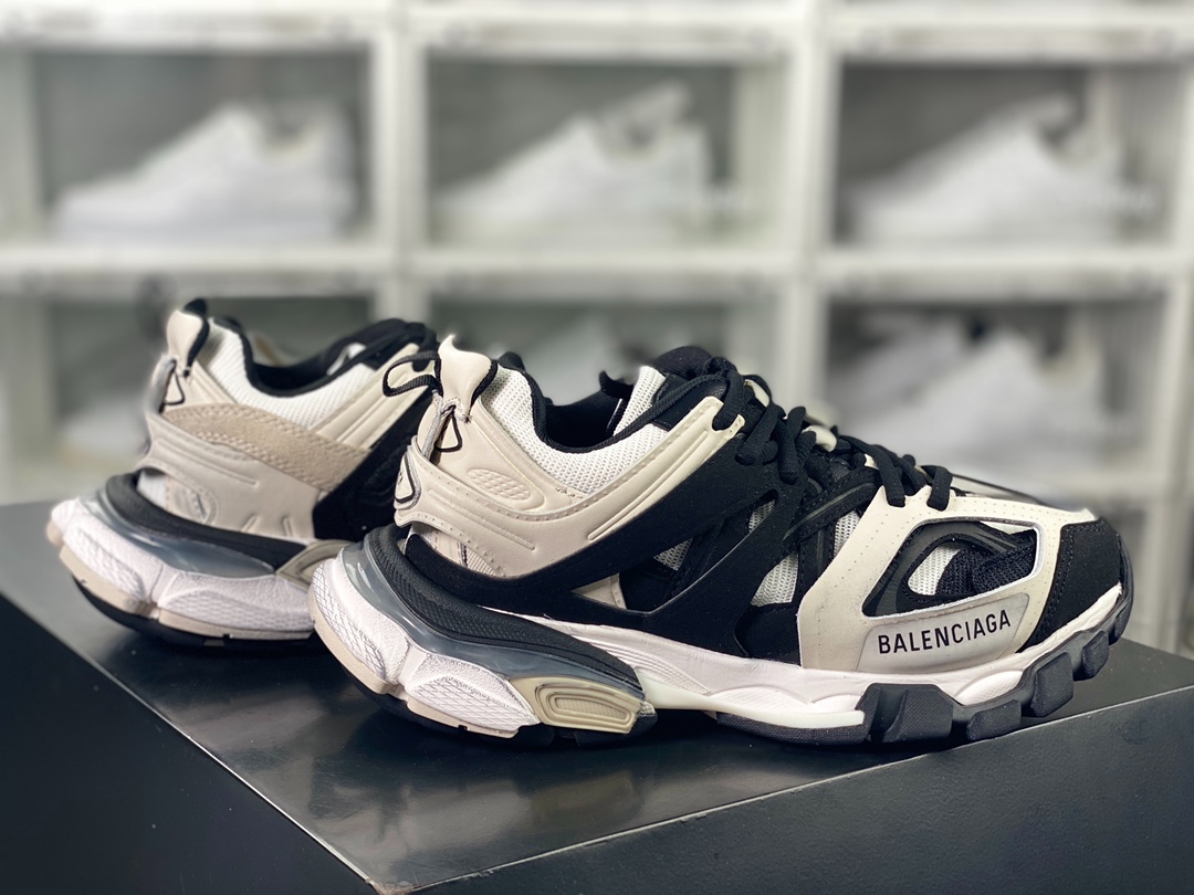 450 BALENCIAGA Track Trainers 3.0代系列复古慢跑鞋“黑灰银”542023 W2FSC 1081