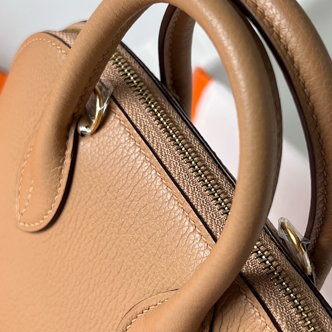 Hermès Hermes entry-level Mini bolide 20cm chevre imported goatskin top craftsmanship fully stitched with wax thread 0M milk tea color gold buckl