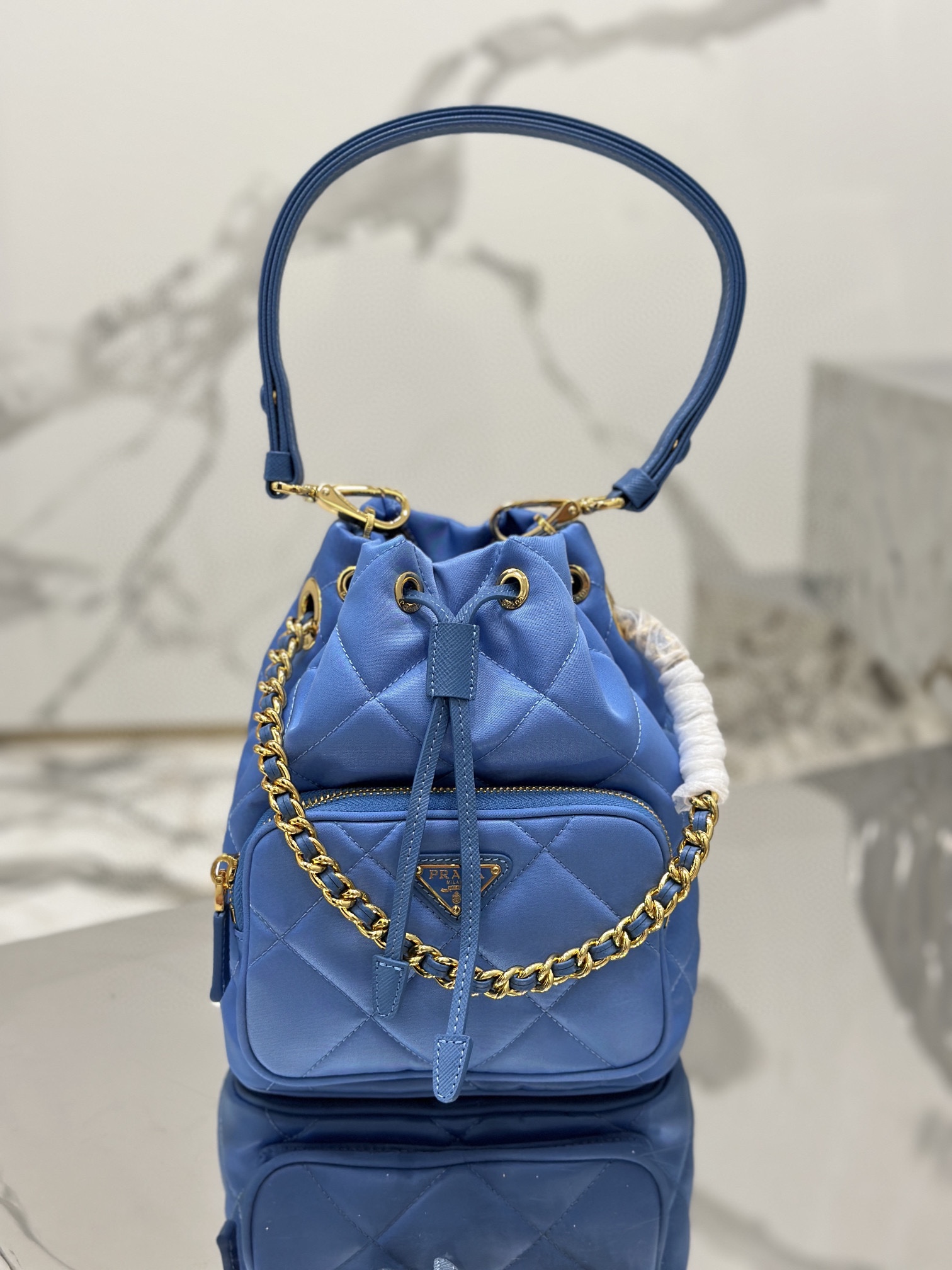 Prada Luxury Designer Handbag Shoulder Bag in fine calfskin