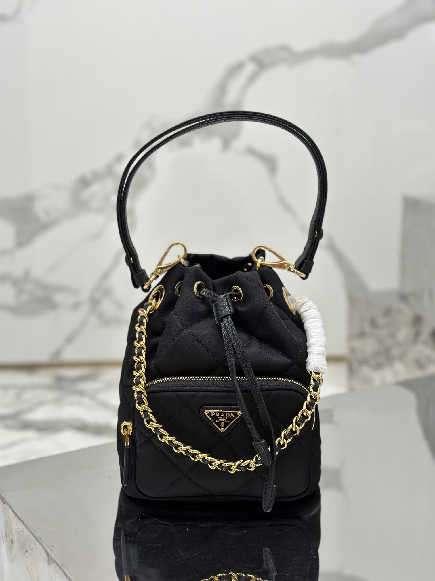 Prada Luxury Designer Handbag Shoulder Bag in fine calfskin