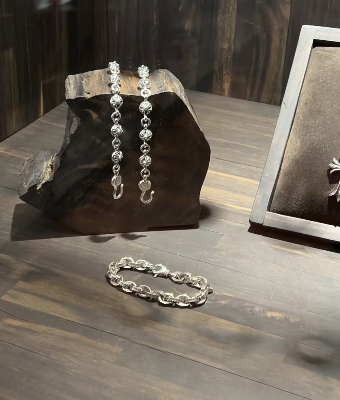 Bracelets & Bangles