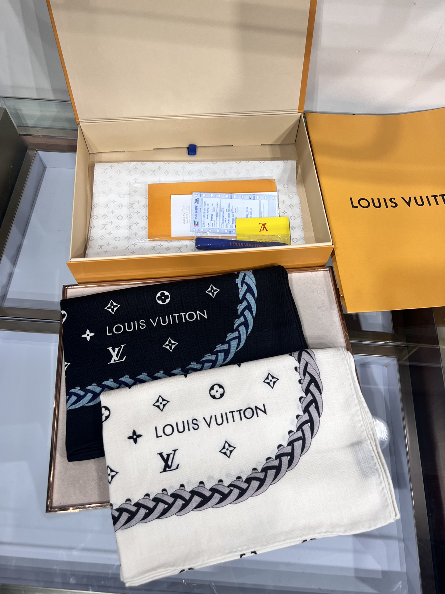 Louis Vuitton Scarf Cashmere Wool