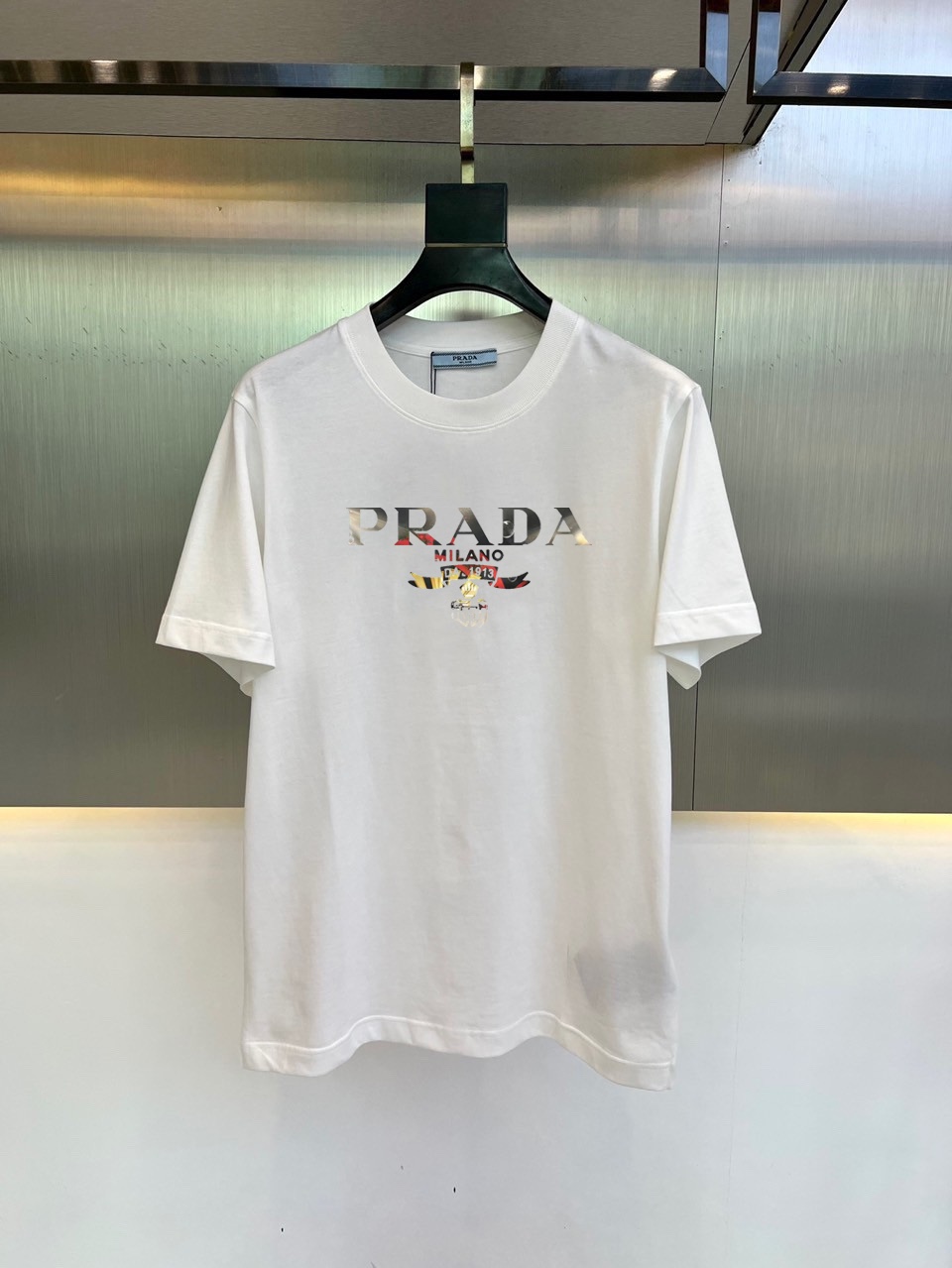 Prada Kleding T-Shirt Zwart Wit Lente/Zomercollectie Fashion Korte mouw