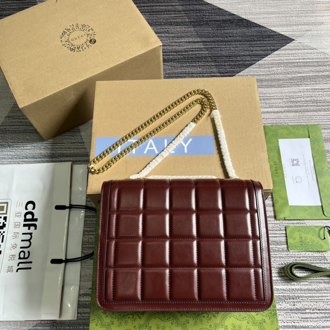 配全套包装️GucciDeco系列小号肩背包Gucci不断拓展自身视野以全新手法焕新演绎经典廓形和精致面