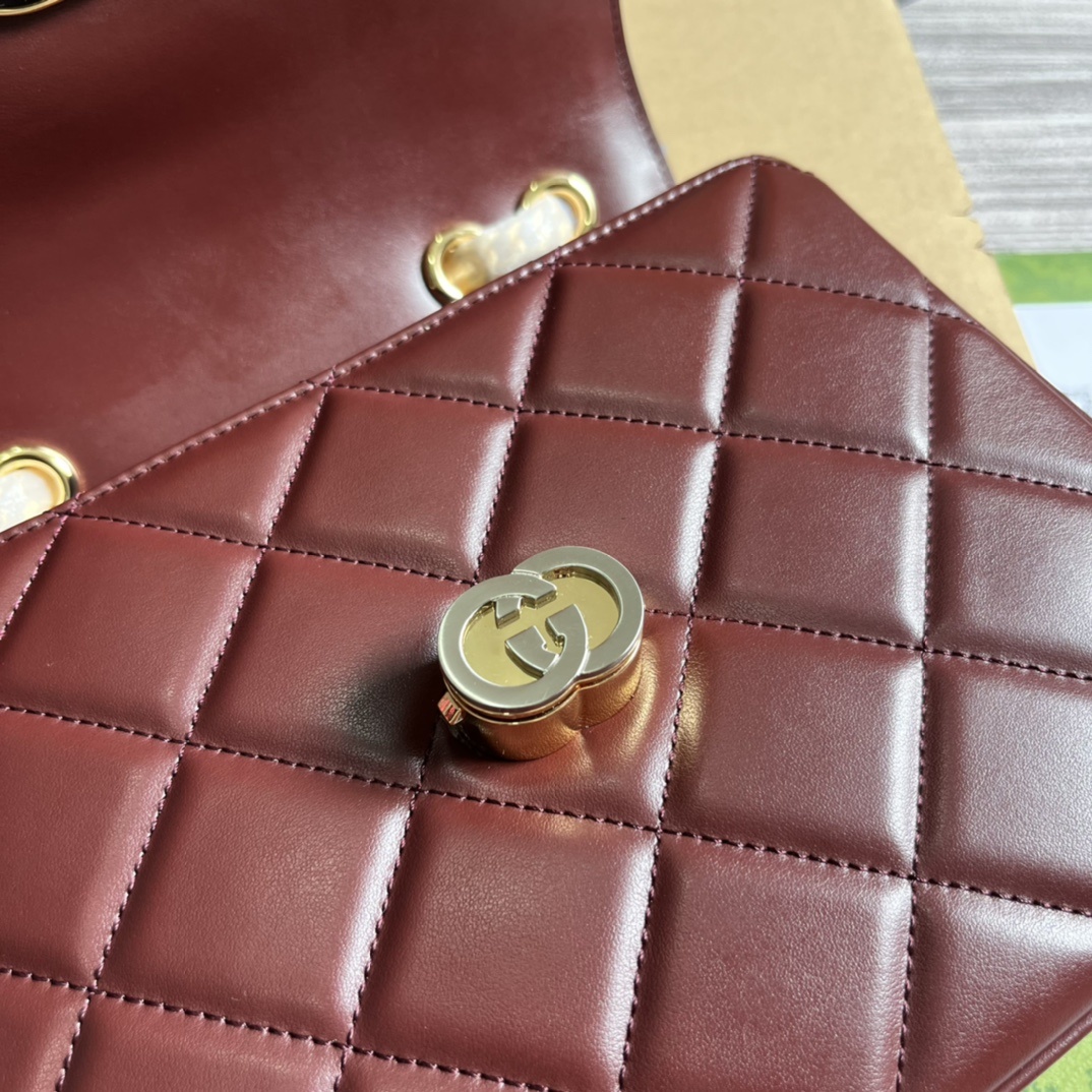 配全套包装️GucciDeco系列小号肩背包Gucci不断拓展自身视野以全新手法焕新演绎经典廓形和精致面