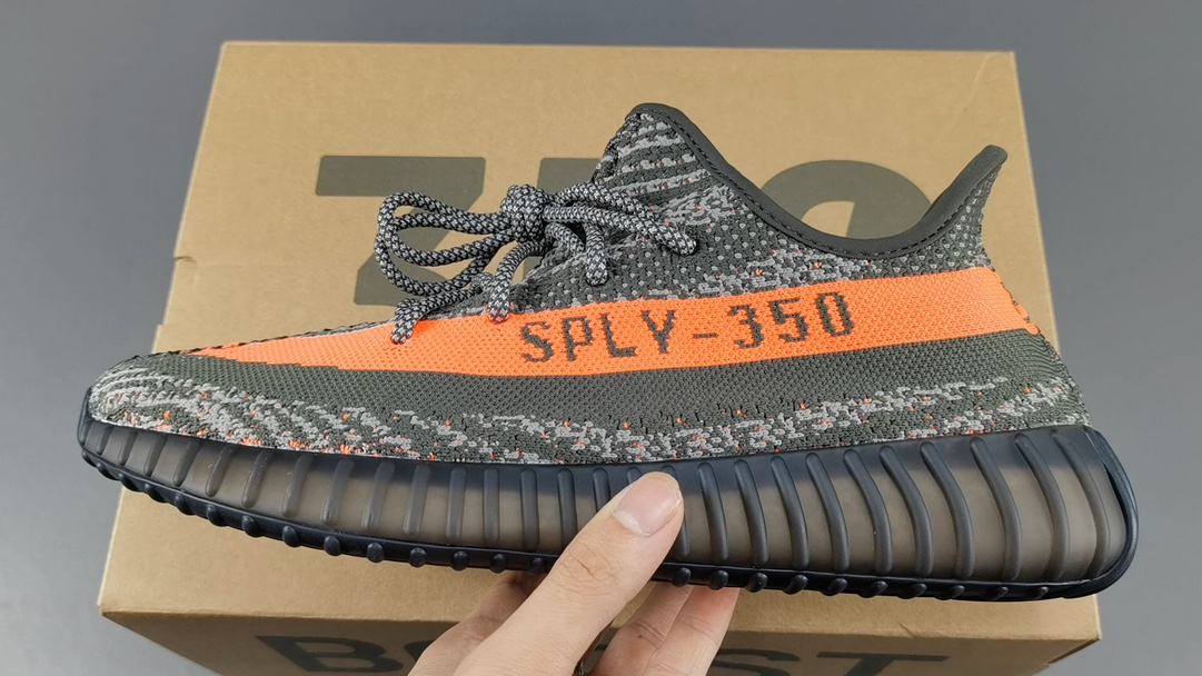 YEEZY灰橙尺码36-48偏小0.