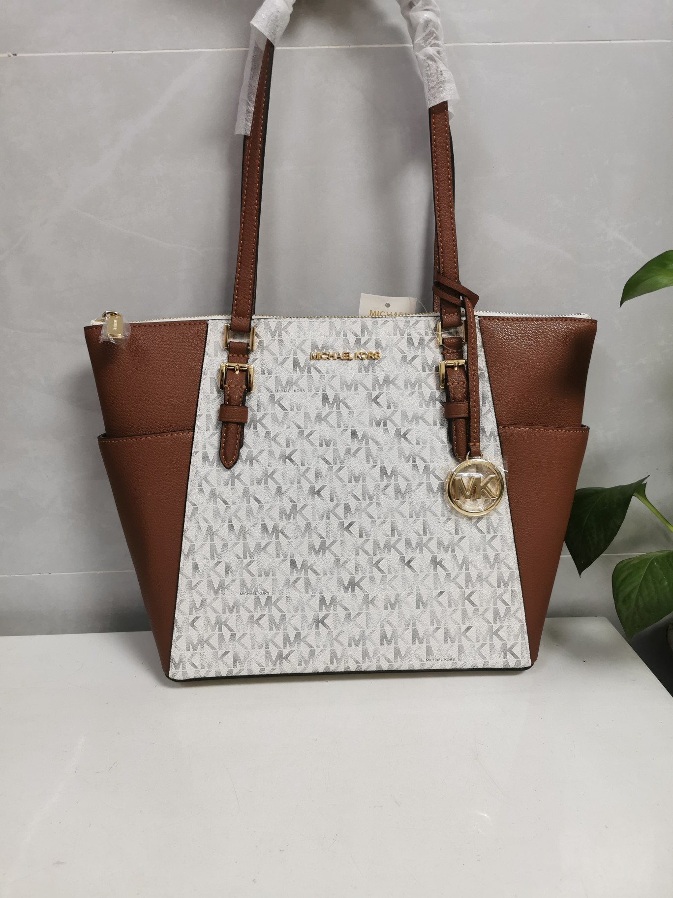Michael Kors Mk 新款耳朵购物袋荔枝纹牛皮，托特包