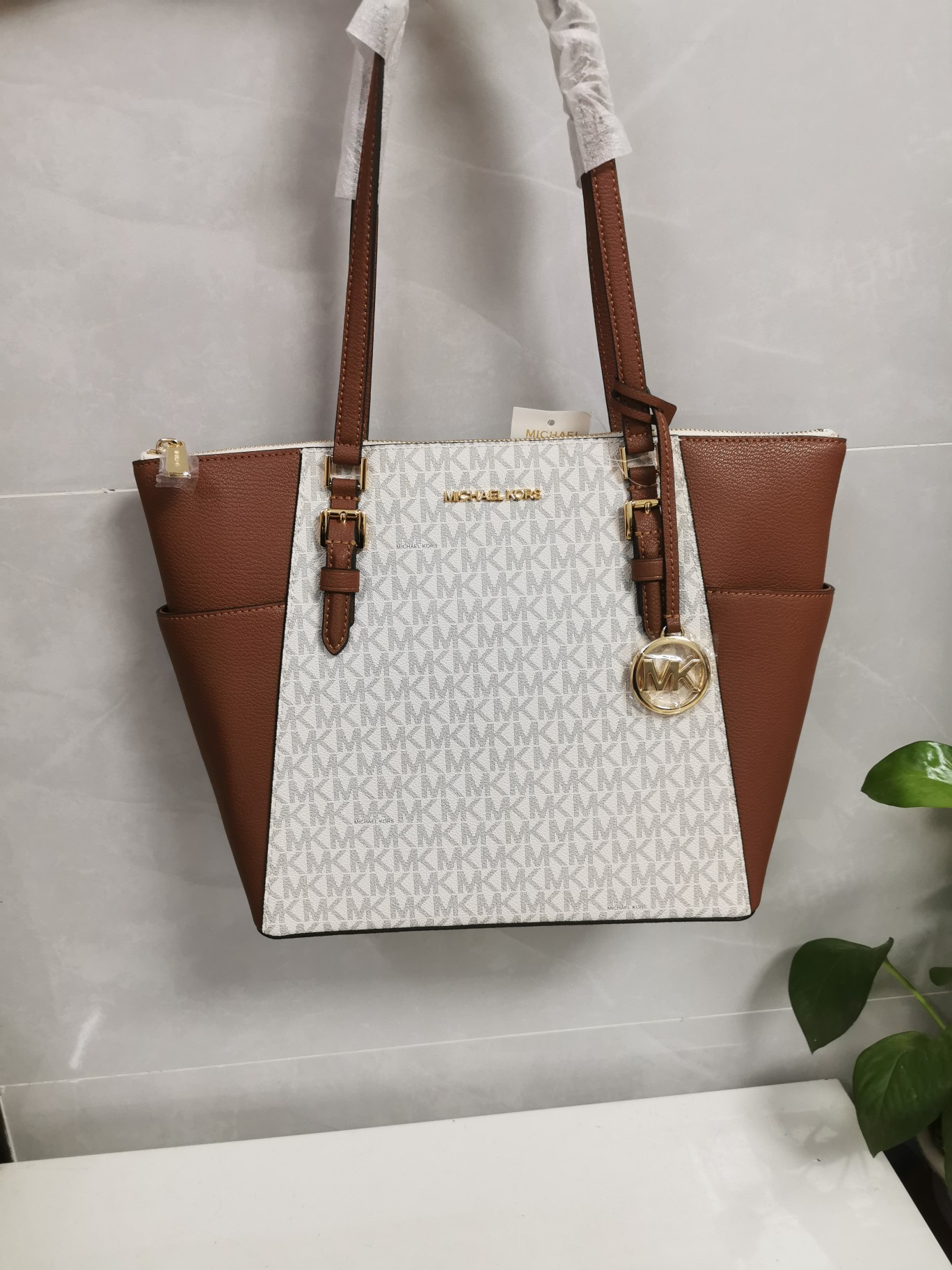 Michael Kors Mk 新款耳朵购物袋荔枝纹牛皮，托特包
