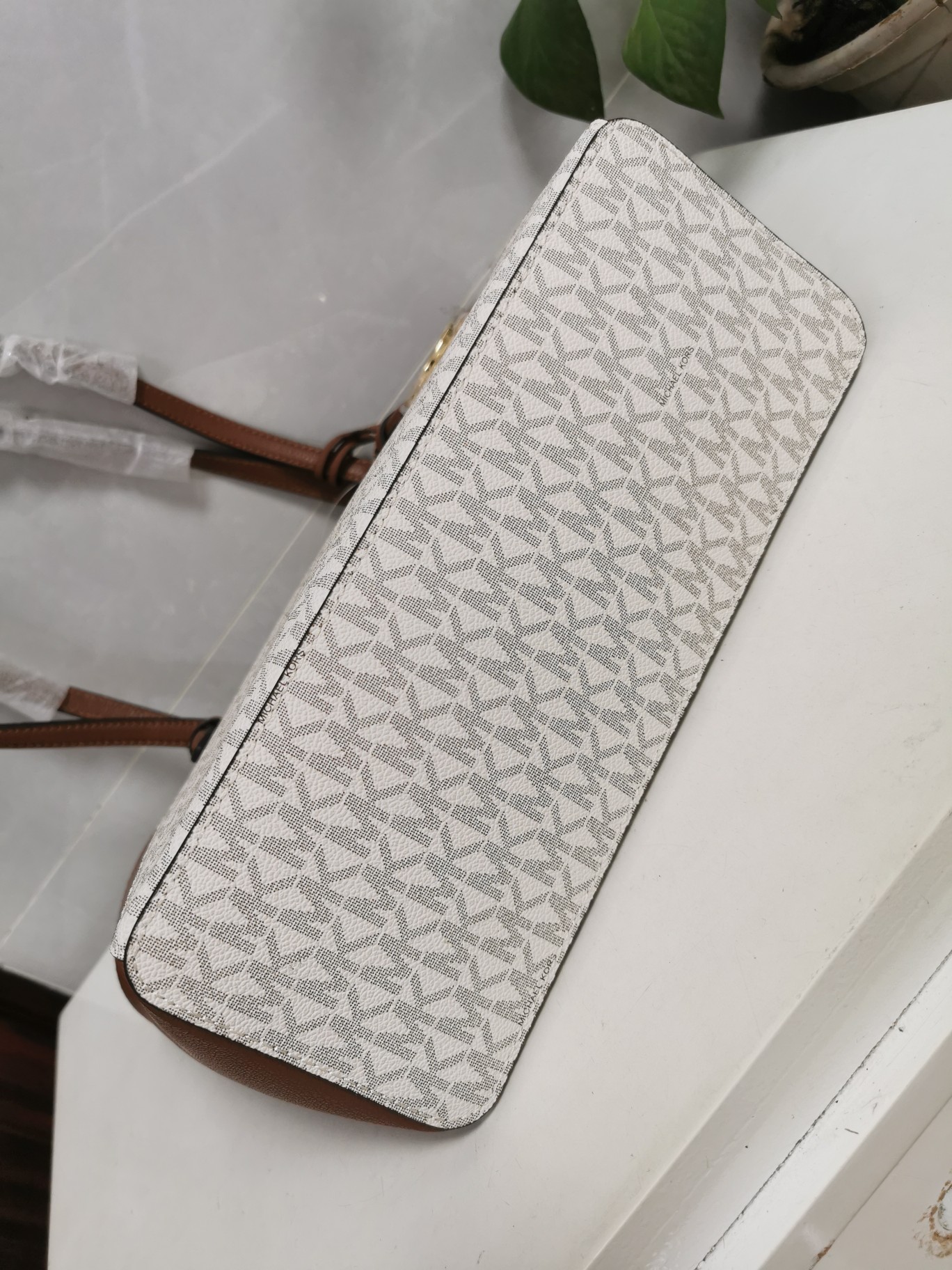 Michael Kors Mk 新款耳朵购物袋荔枝纹牛皮，托特包