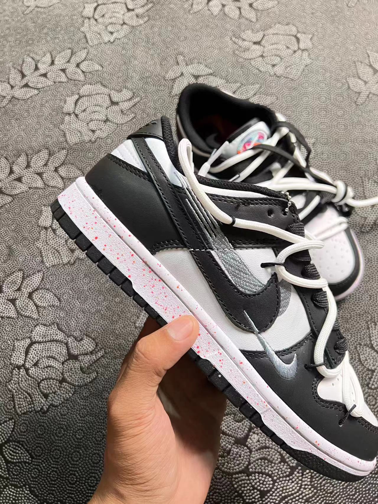 ? 正品定制 Dunk Low 解构 高街 波涛三勾 熊猫配色?