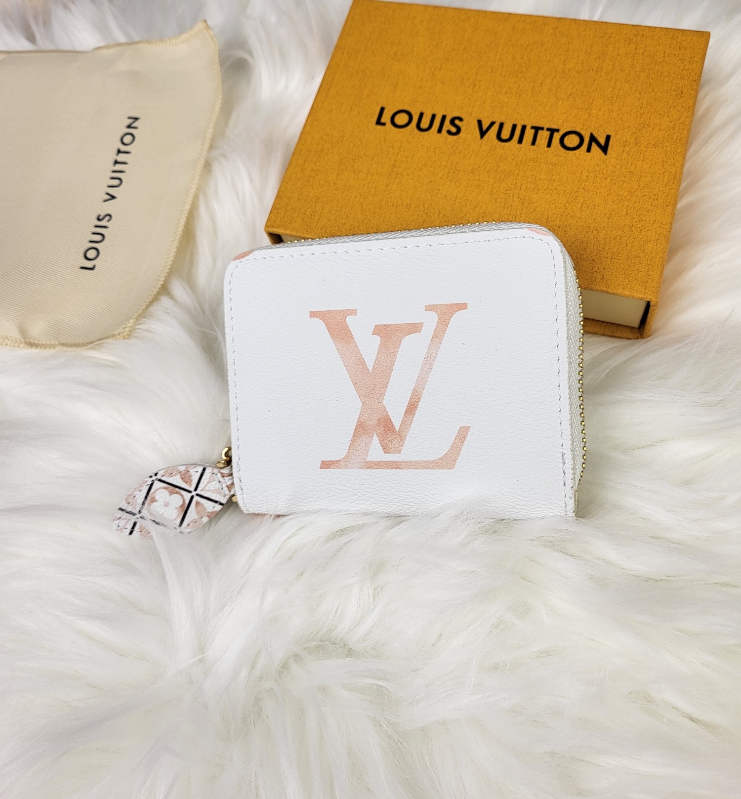 Resort Collection Zip Coin Purse - Product in Hand